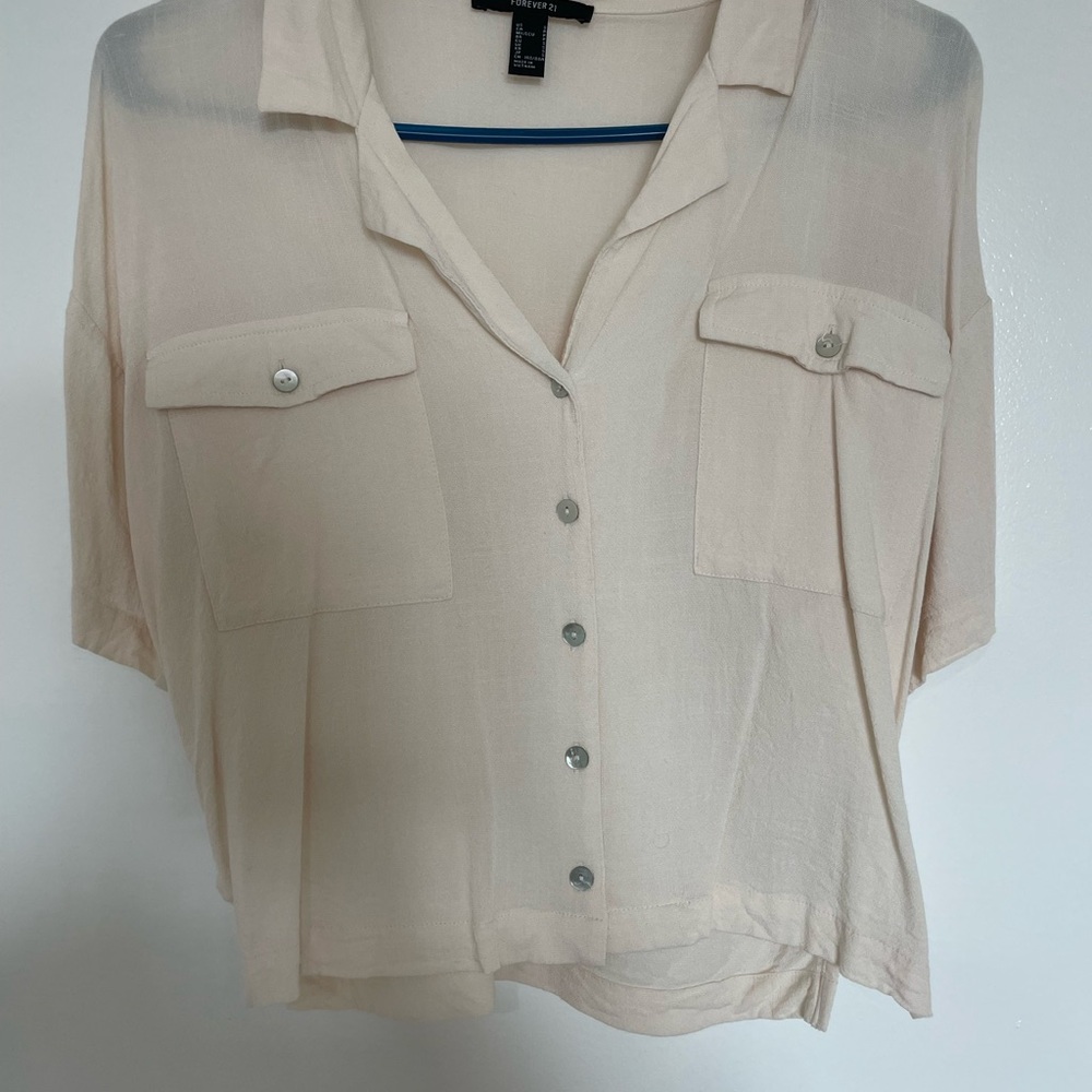 Forever 21 Cream Short Sleeve Button Down Shirt